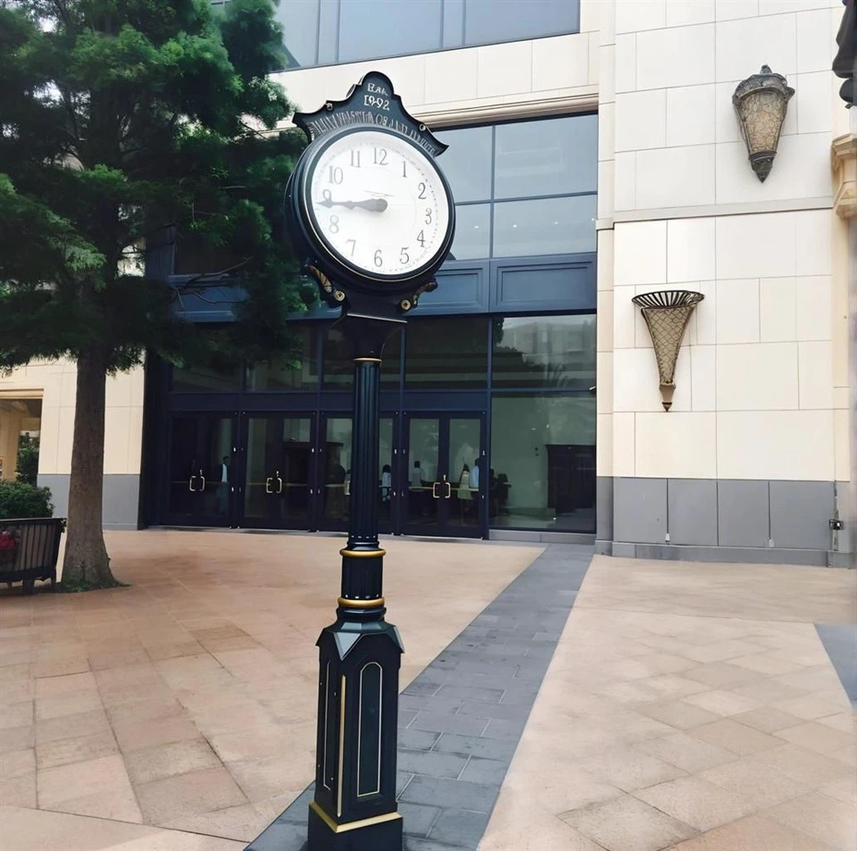 Reloj de abuelo Howard Miller